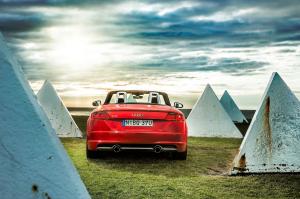 Audi TT Roadster 2.0 TFSI Quattro S-Line 2015 года  (AU)